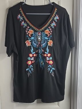 Black Embroidered V-Neck Women’s Top with Floral Motif